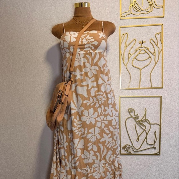 Dresses & Skirts - Tan and white floral maxi dress with spaghetti straps and flowy skirt